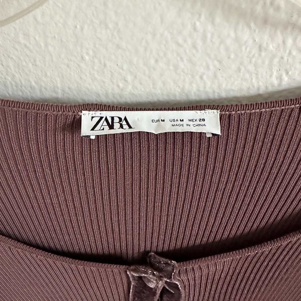 Zara Ribbed Sweater - Picture 3 of 3
